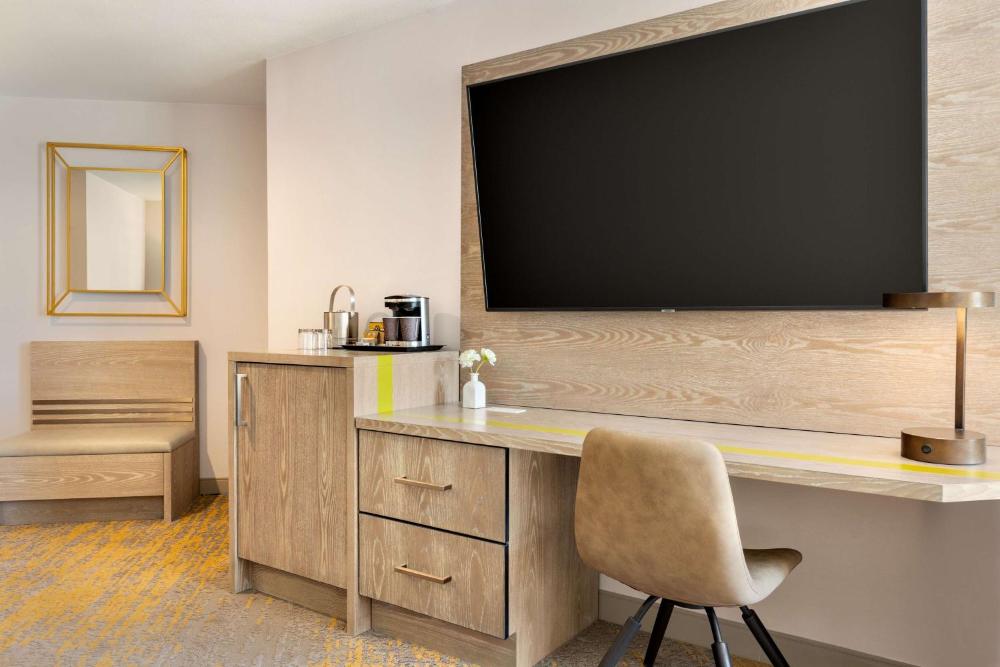Room image 2