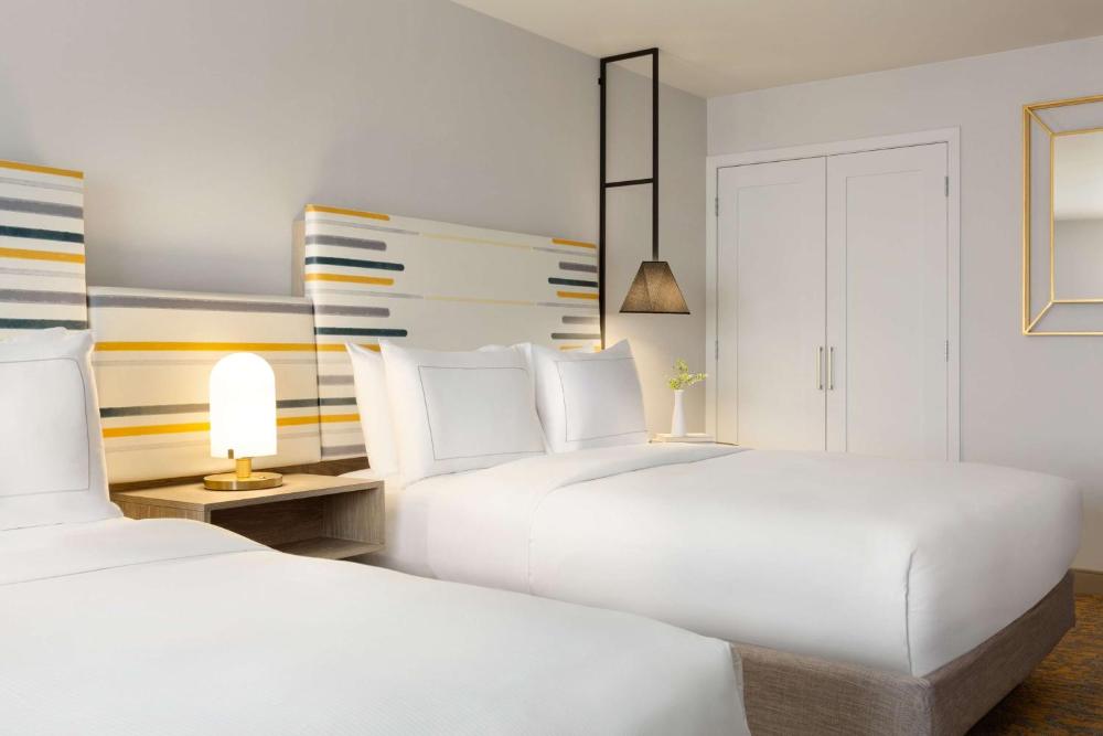 Room image 2